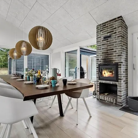 8825-glesborg-skovsoen-18 *