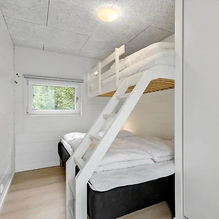 8825-glesborg-skovsoen-18 度假居