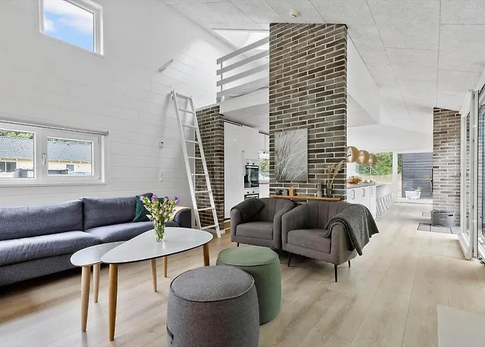 8825-glesborg-skovsoen-18 *